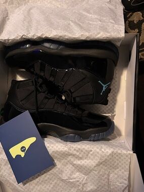 Nike Air Jordan 11 Retro Gamma/Black size 12